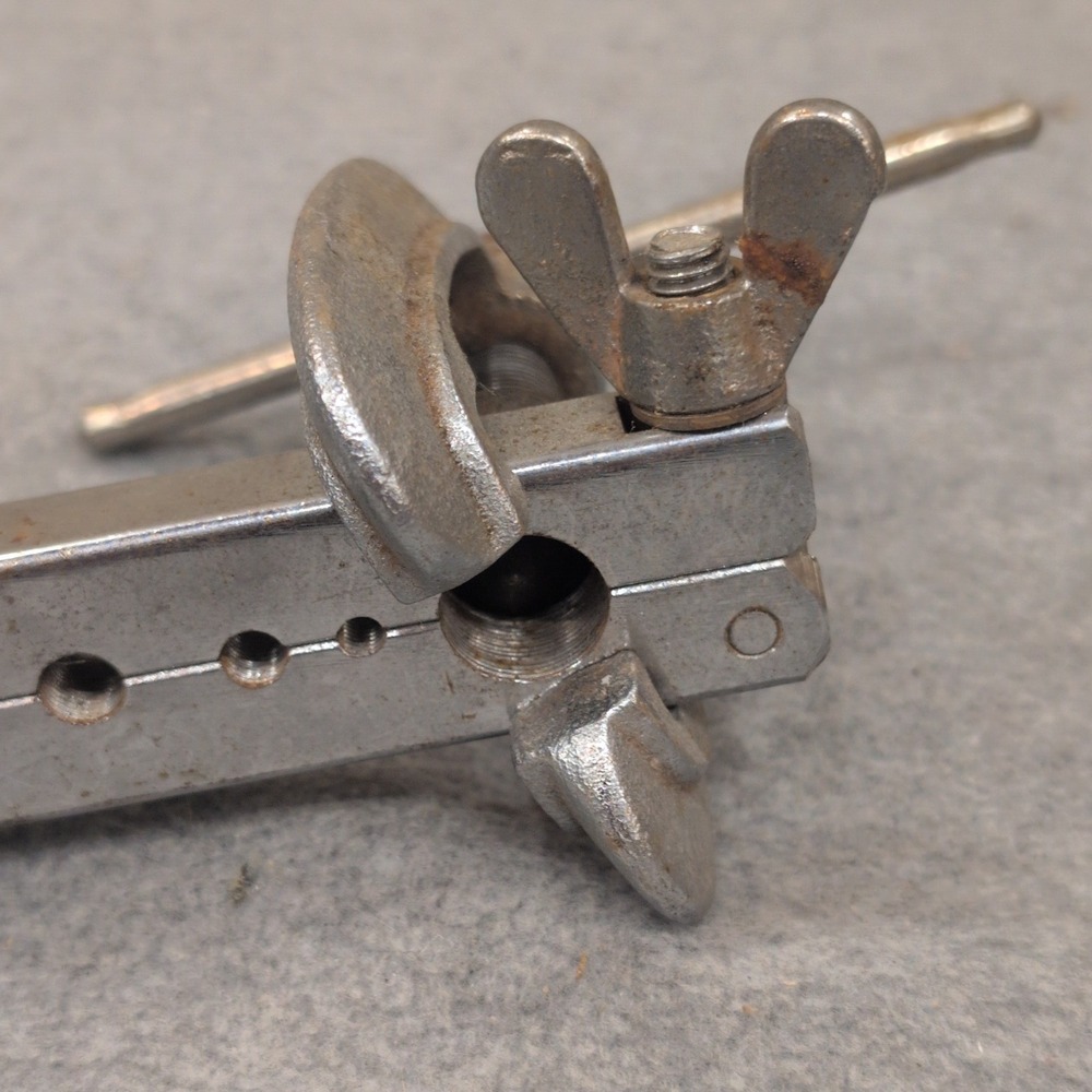 Vintage Manual‎ Tubing Flaring Tool for Copper Brass Aluminum Pipe Repair - Picture 4 of 5